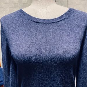 Wy? Beautiful Blue sweater top Size L